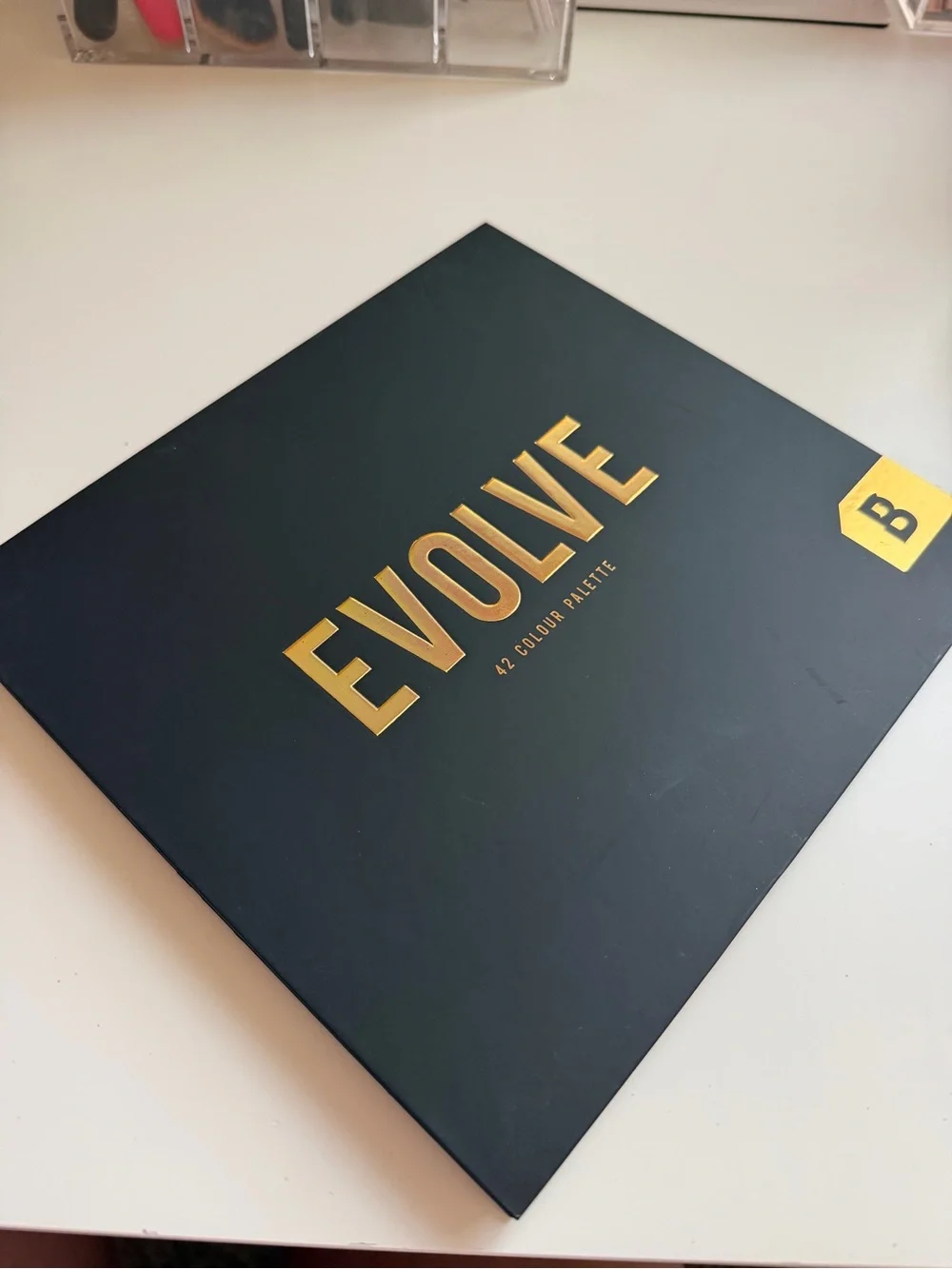 Beauty Bay Evolve Palette